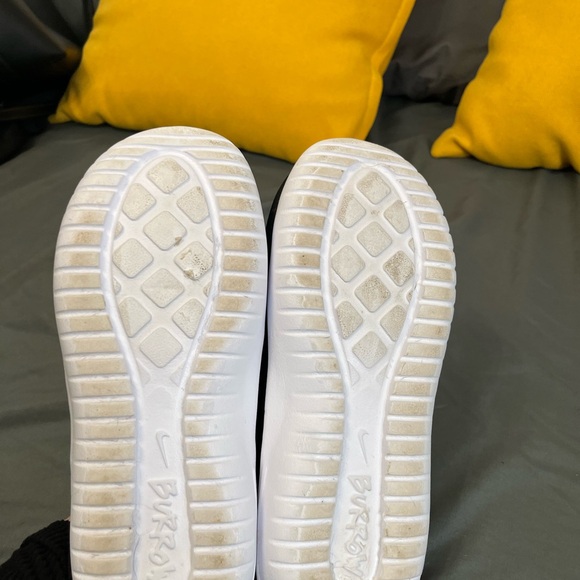 Nike slippers - Picture 4 of 4